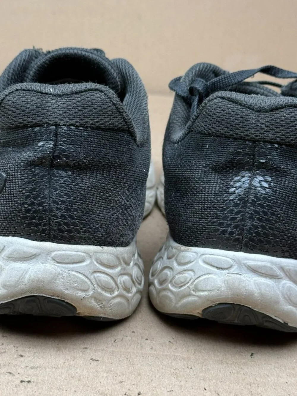 New Balance Men 10.0 / Women 11.5 Black Fresh Foam 680 V8 Running Shoes M680LK8